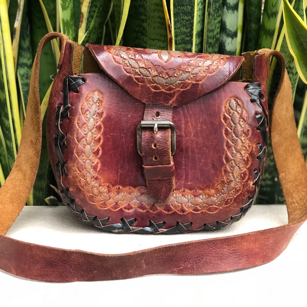 Brown Tooled Leather Stitched Floral Purse Saddle Bag Cross Body Vintage 70s 80s